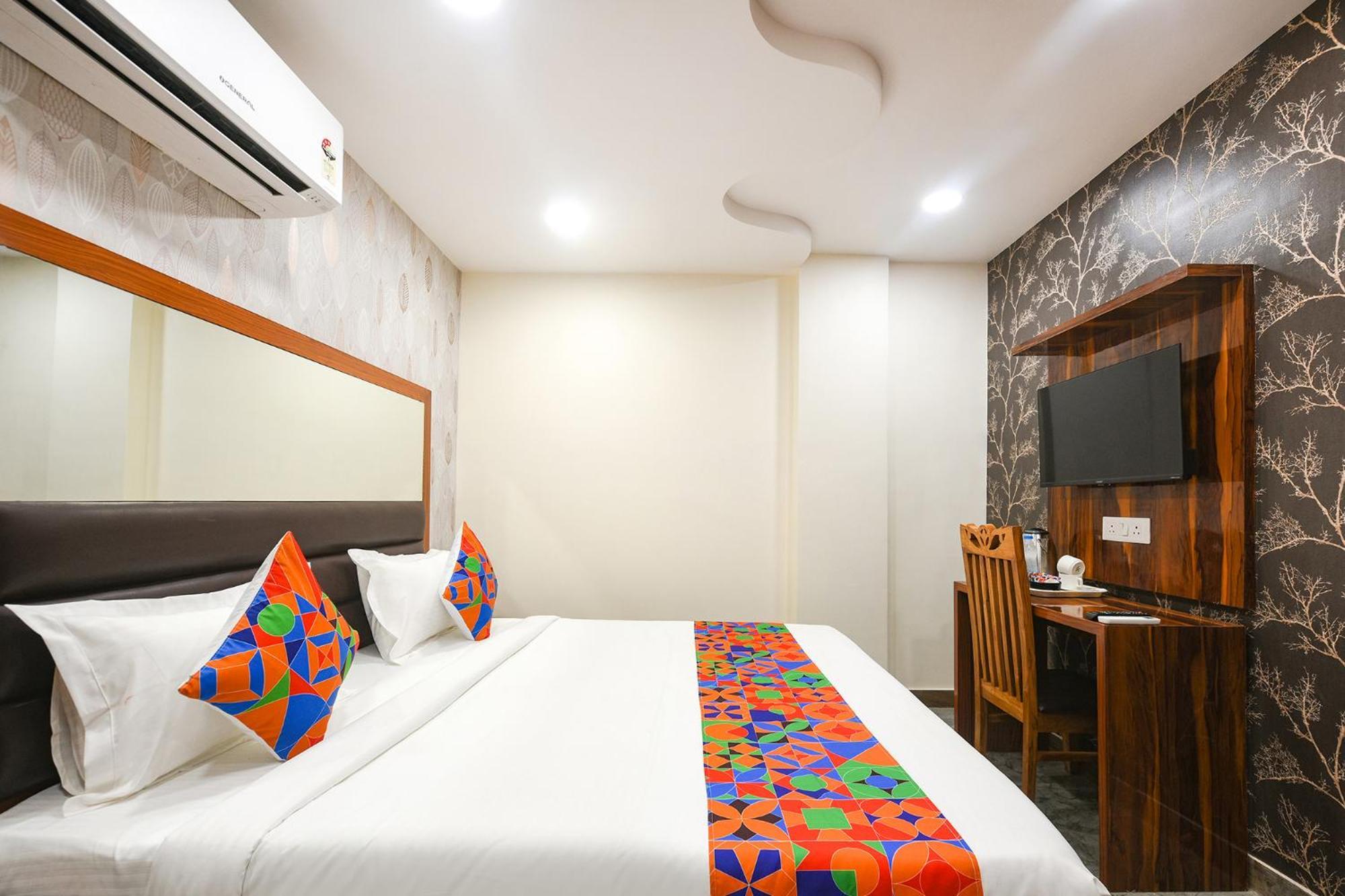 Fabhotel Mona Continental - Nr Laxmi Nagar It Hub New Delhi Eksteriør billede