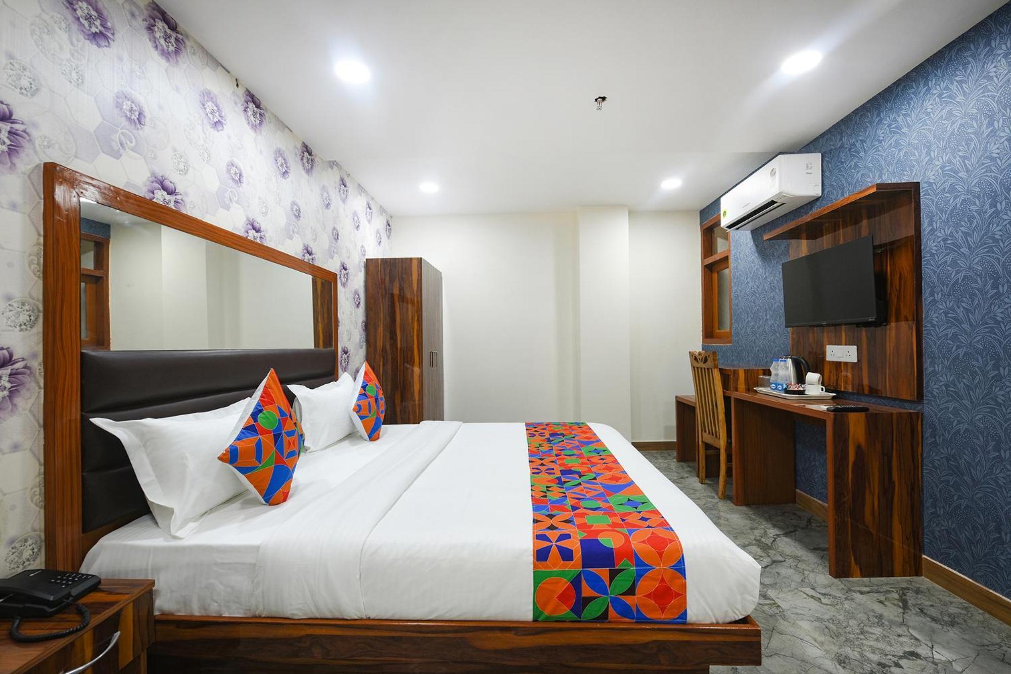 Fabhotel Mona Continental - Nr Laxmi Nagar It Hub New Delhi Eksteriør billede